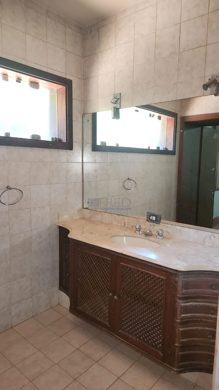 EXCELENTE IMÓVEL COMERCIAL PARA LOCAÇÃO - TOTALMENTE TÉRREO