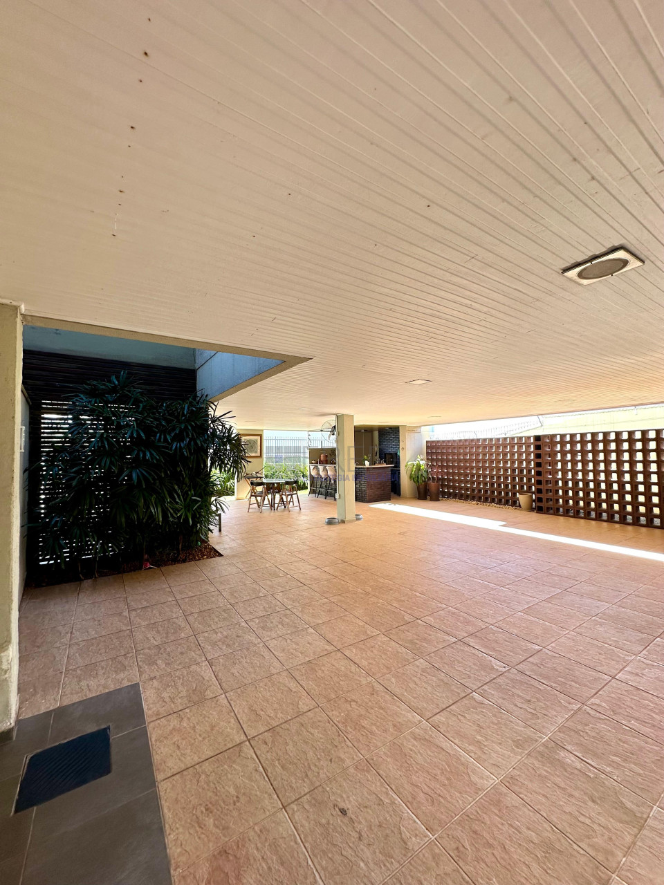 CASA A VENDA - LIMA AZEVEDO EM LONDRINA