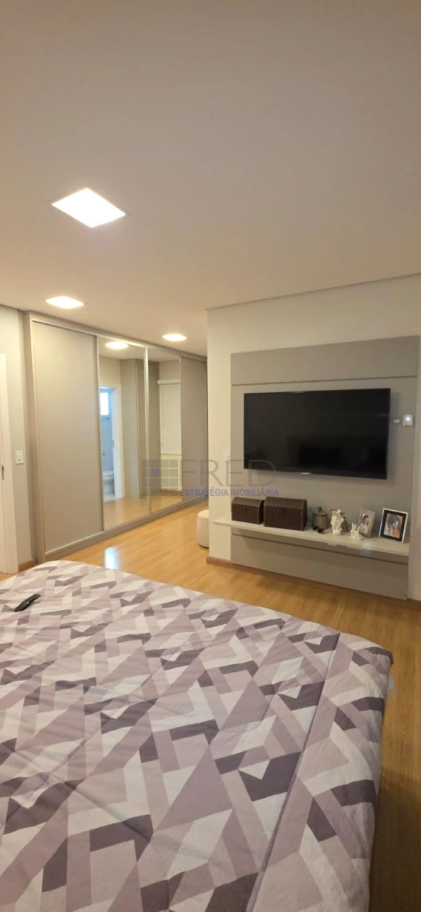 EXCELENTE CASA TÉRREA A VENDA - 3 SUÍTES - ROYAL FOREST RESIDENCE & RESORT