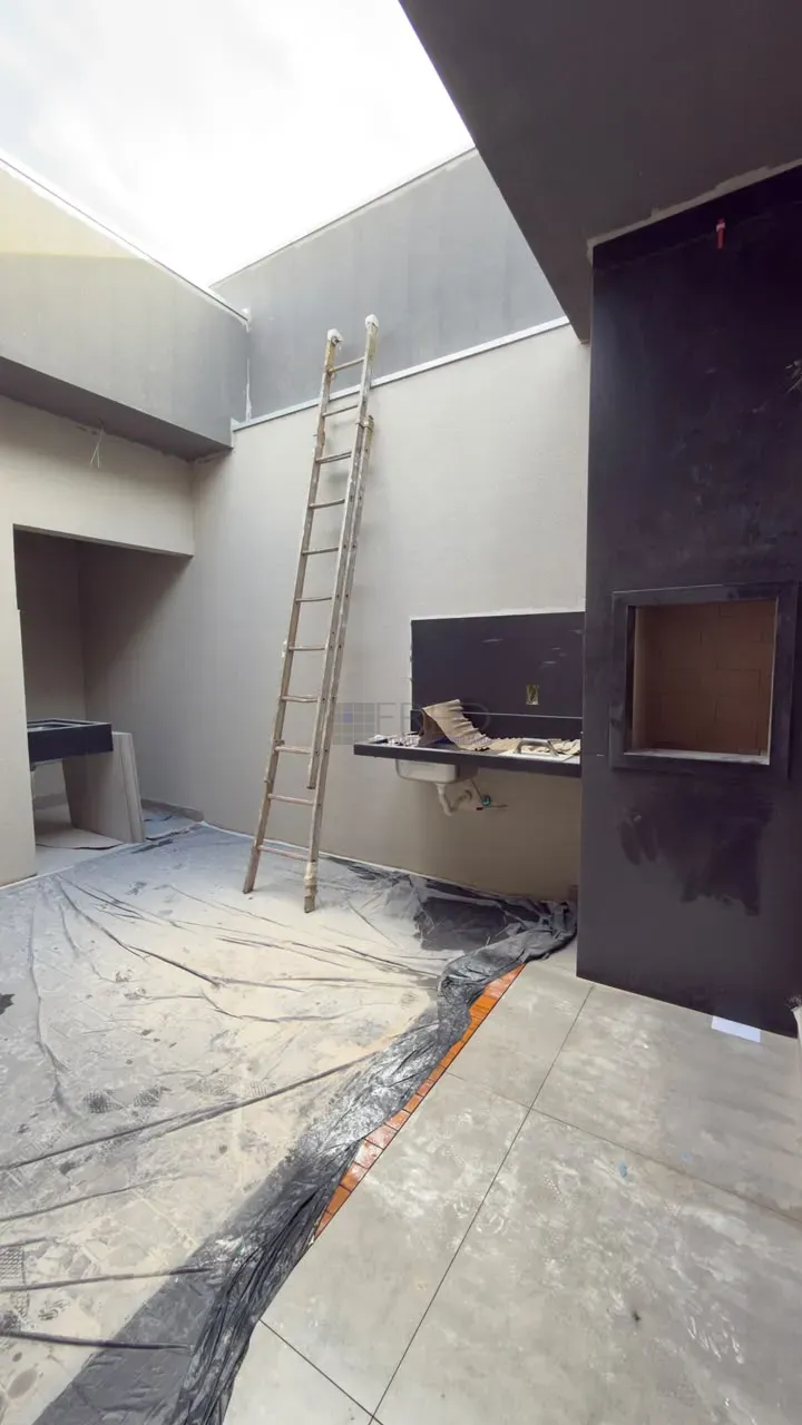 Imagens do imóveis LINDA CASA TÉRREA Á VENDA - CONDOMINIO MORADA DAS FLORES - ROSAS