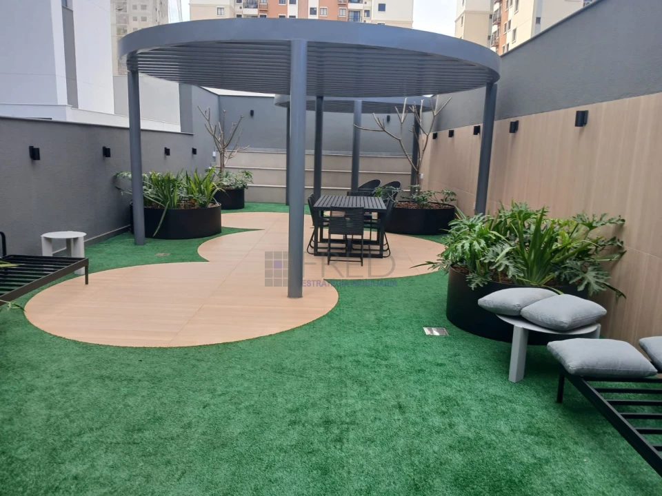 APARTAMENTO A VENDA - SENSE - ANDAR ALTO, 02 VAGAS DE GARAGEM COM BOX