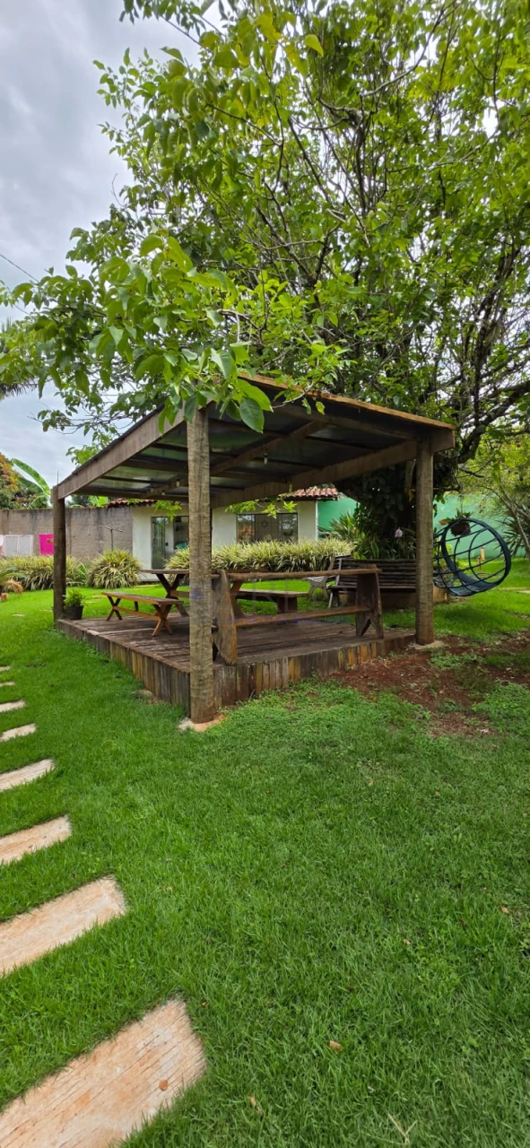 LINDA CHACARA A VENDA, PORTEIRA FECHADA - MORADIA OU LAZER EM CAMBÉ PR