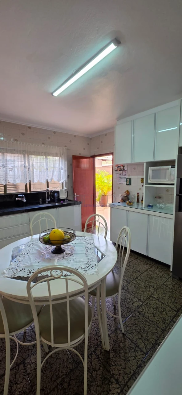 LINDA CASA TÉRREA A VENDA