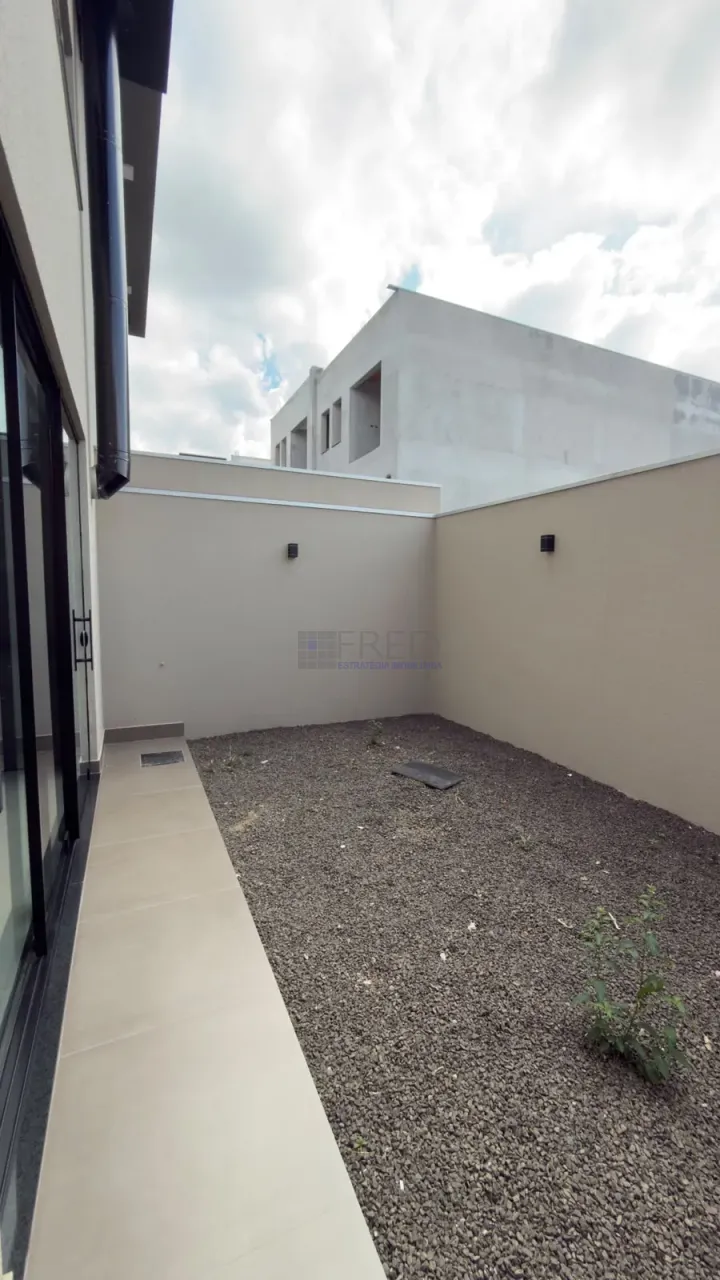 Imagens do imóveis RESIDENCIA A VENDA - CONDOMINIO MORADA DAS FLORES - ROSAS
