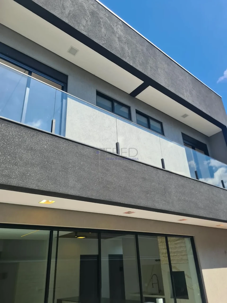 Imagens do imóveis LINDA RESIDECIA Á VENDA - 3 SUÍTES - CONDOMINIO  MORADAS DO VALE
