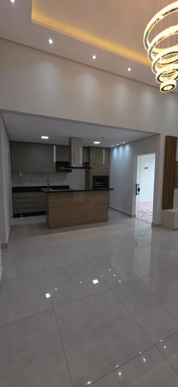 Imagens do imóveis LINDA CASA TÉRREA A VENDA - COMPLETA DE ARMARIOS - HEIMTAL PARK