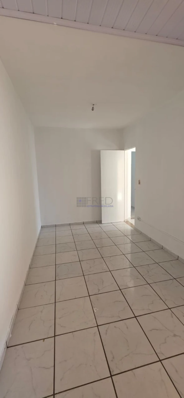 RESIDENCIA  A  VENDA RUA NILO GONZALES VICENTE - JARDIM CAFEZAL