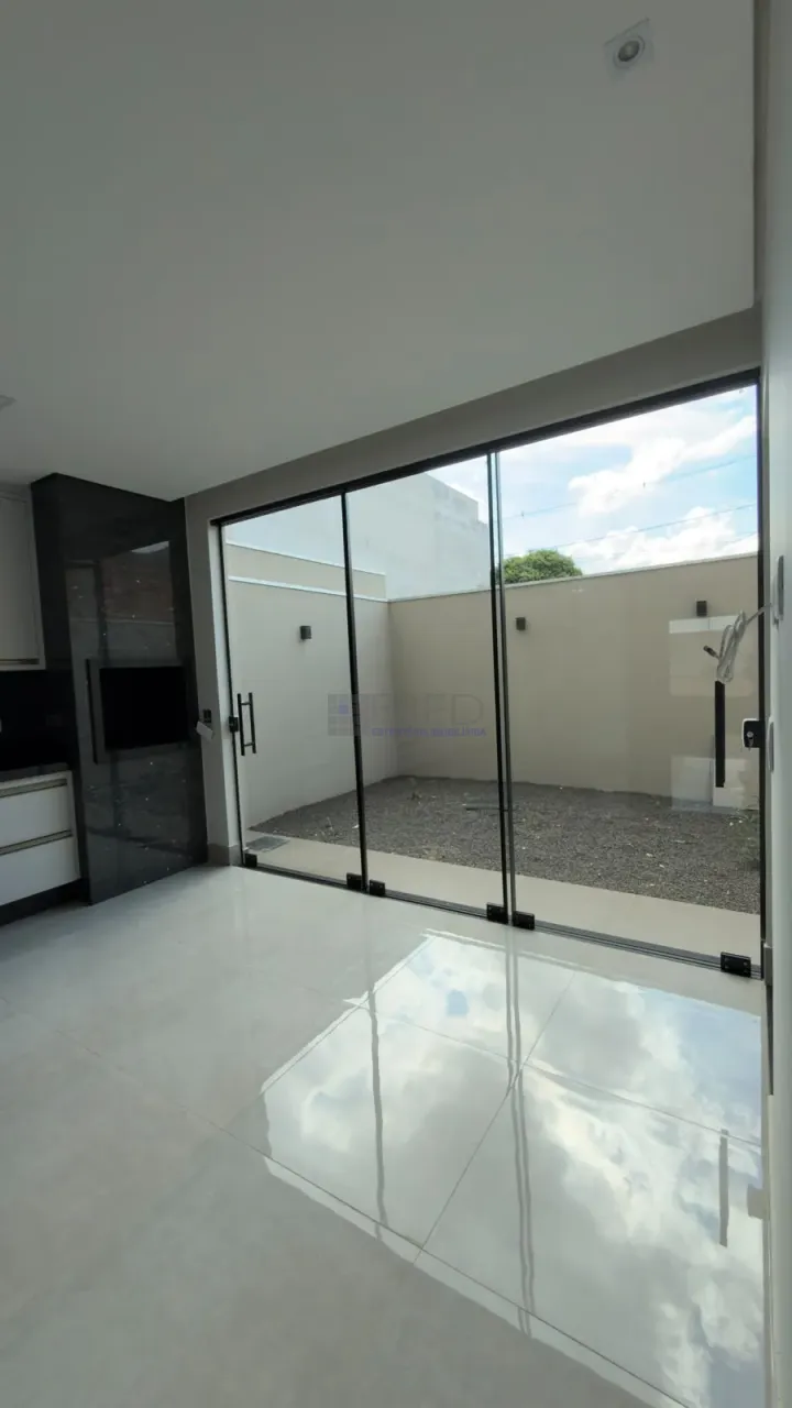 Imagens do imóveis RESIDENCIA A VENDA - CONDOMINIO MORADA DAS FLORES - ROSAS