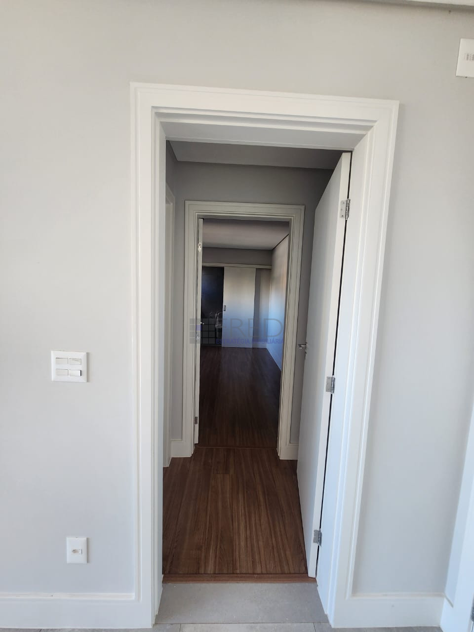 Apartamento à venda Edifício Villa Montese, andar alto, sol da manhã - Jardim Higienópolis, Londrina