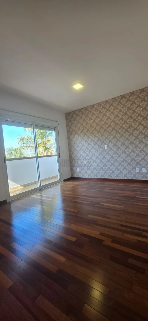 Imagens do imóveis RESIDENCIA Á VENDA - ROYAL MAISON
