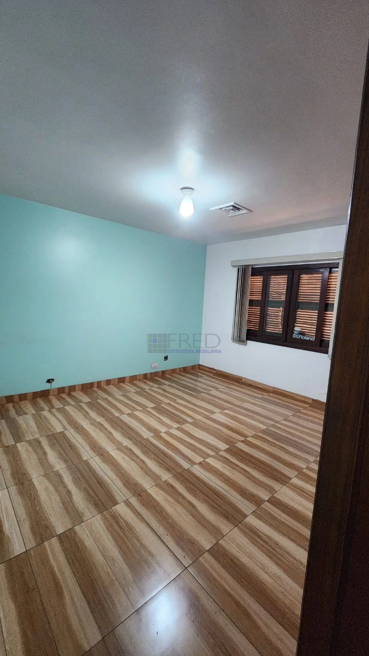 EXCELENTE IMÓVEL COMERCIAL PARA LOCAÇÃO - TOTALMENTE TÉRREO