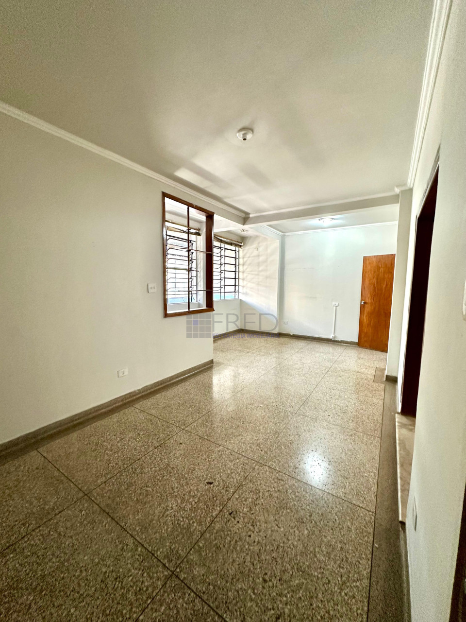 APARTAMENTO A VENDA NO EDIFÍCIO PIAUÍ