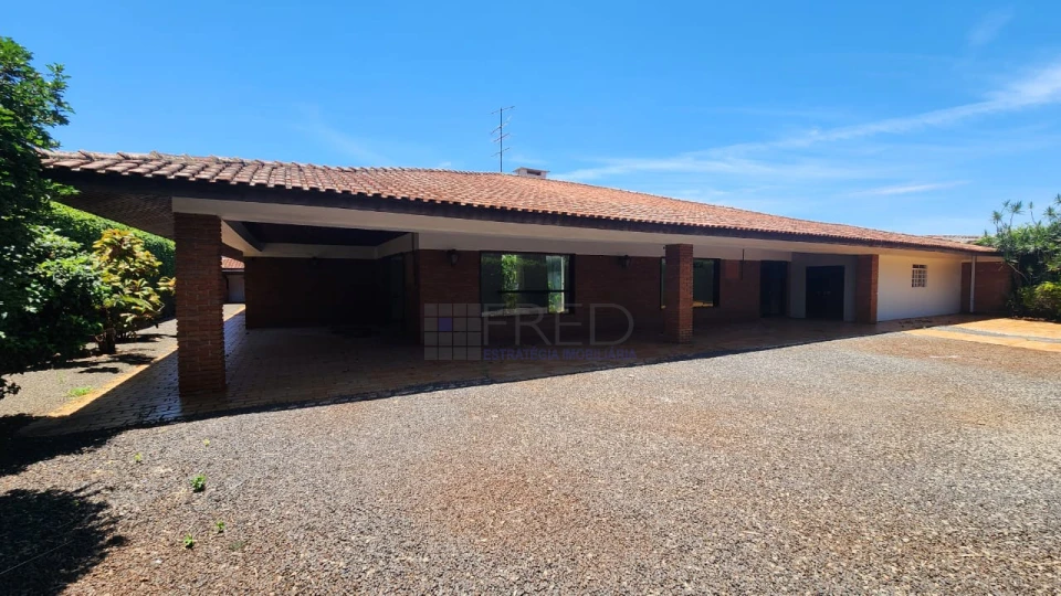 EXCELENTE IMÓVEL COMERCIAL PARA LOCAÇÃO - TOTALMENTE TÉRREO