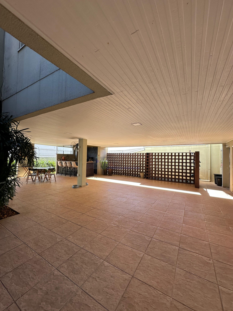 CASA A VENDA - LIMA AZEVEDO EM LONDRINA