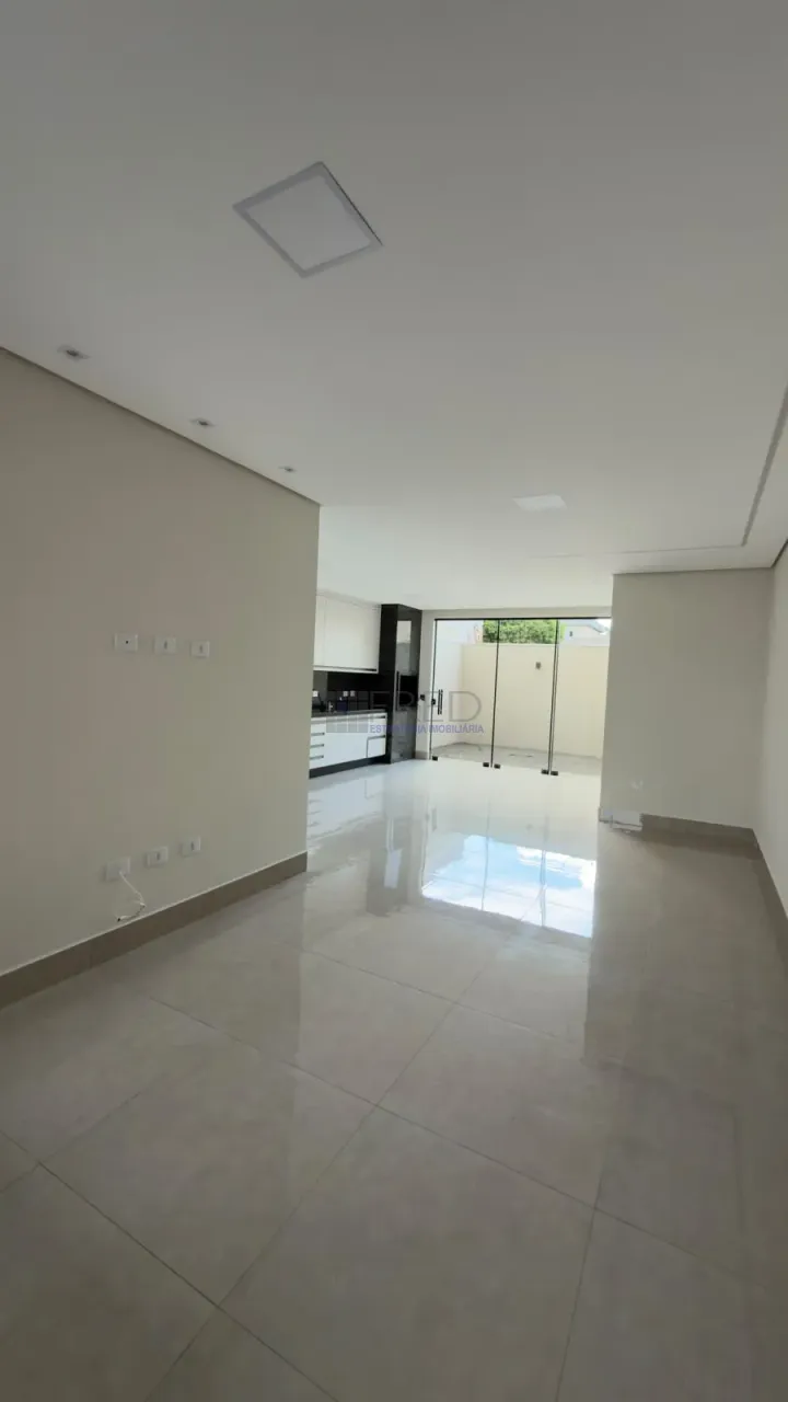 Imagens do imóveis RESIDENCIA A VENDA - CONDOMINIO MORADA DAS FLORES - ROSAS