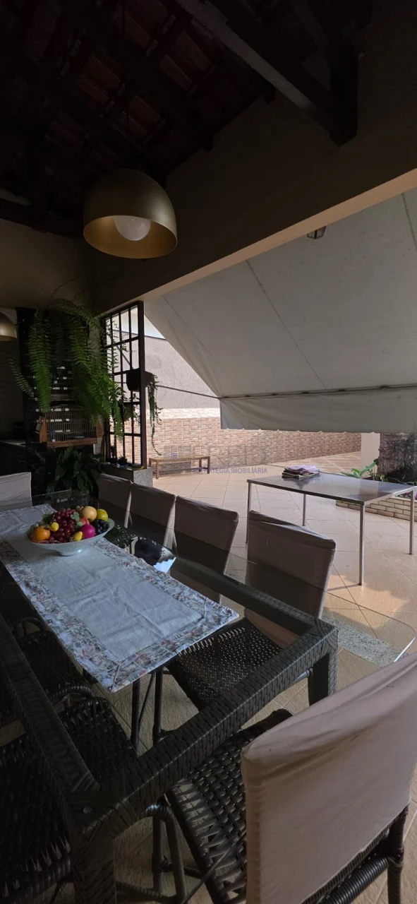 LINDA CASA TÉRREA A VENDA