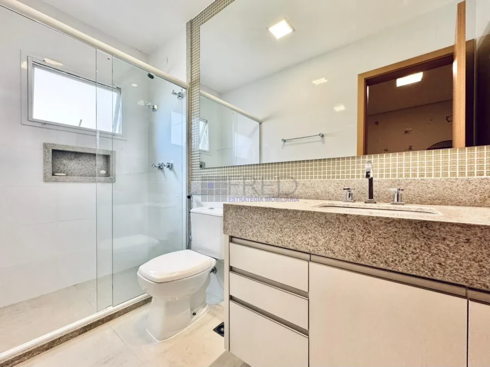 EXCELENTE RESIDENCIA A VENDA - COND, ALPHAVILLE  II