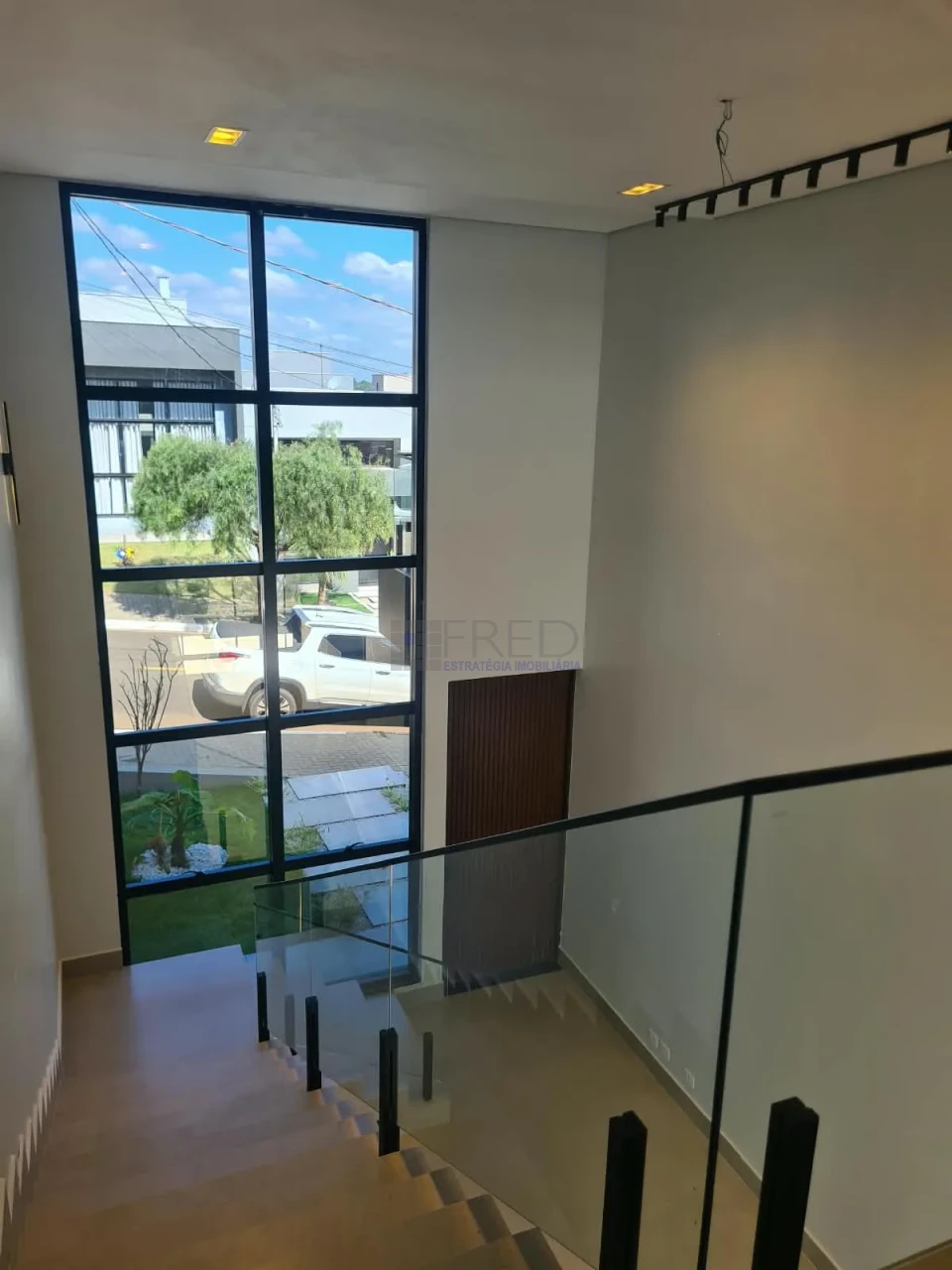 Imagens do imóveis LINDA RESIDECIA Á VENDA - 3 SUÍTES - CONDOMINIO  MORADAS DO VALE