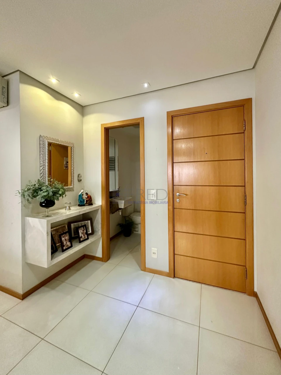 APARTAMENTO A VENDA NO EDIFÍCIO FERNANDO PESSOA