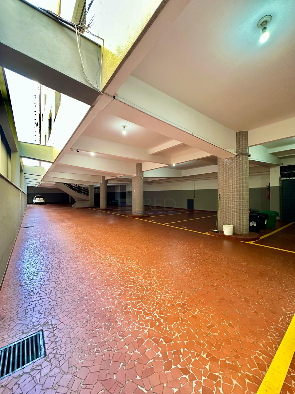 APARTAMENTO A VENDA NO EDIFÍCIO PIAUÍ