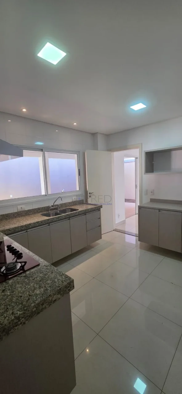 Imagens do imóveis RESIDENCIA Á VENDA - ROYAL MAISON