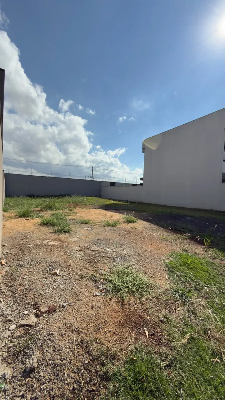 Imagens do imóveis TERRENO Á VENDA - CONDOMINIO MORADA DAS FLORES - ROSAS