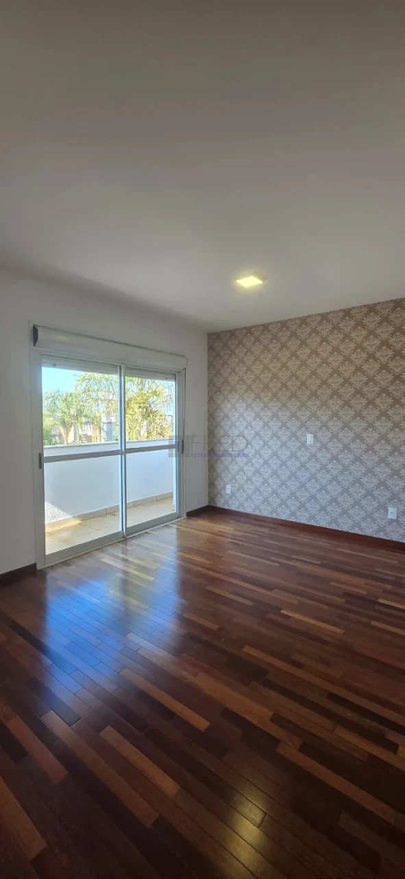 Imagens do imóveis RESIDENCIA Á VENDA - ROYAL MAISON
