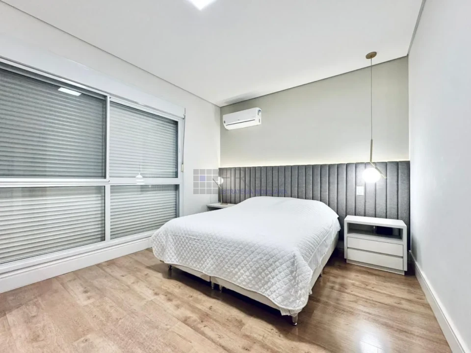EXCELENTE RESIDENCIA A VENDA - COND, ALPHAVILLE  II