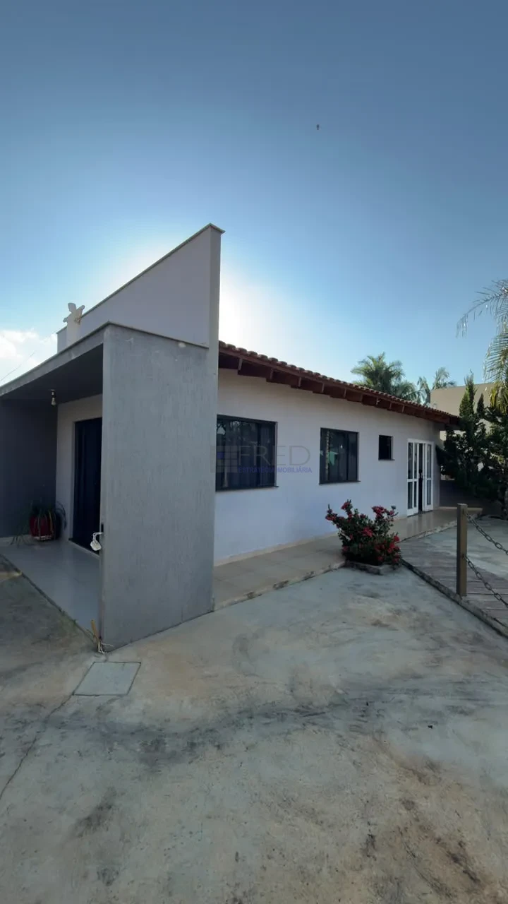 Imagens do imóveis LINDA CASA A VENDA - RECANTO GOLF VILLE
