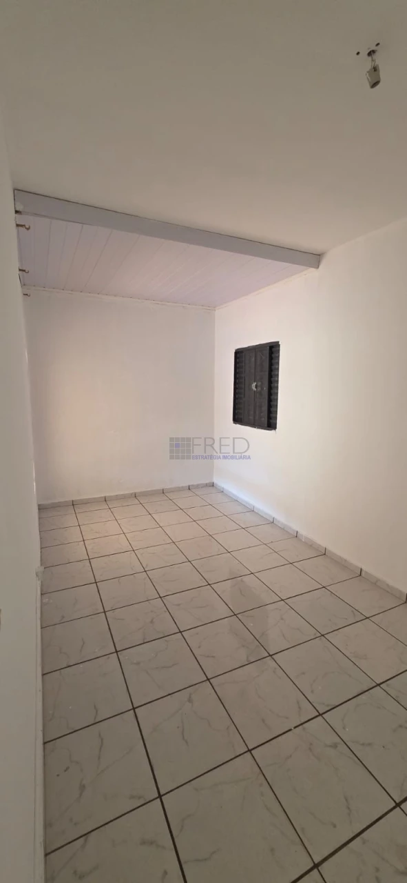 RESIDENCIA  A  VENDA RUA NILO GONZALES VICENTE - JARDIM CAFEZAL