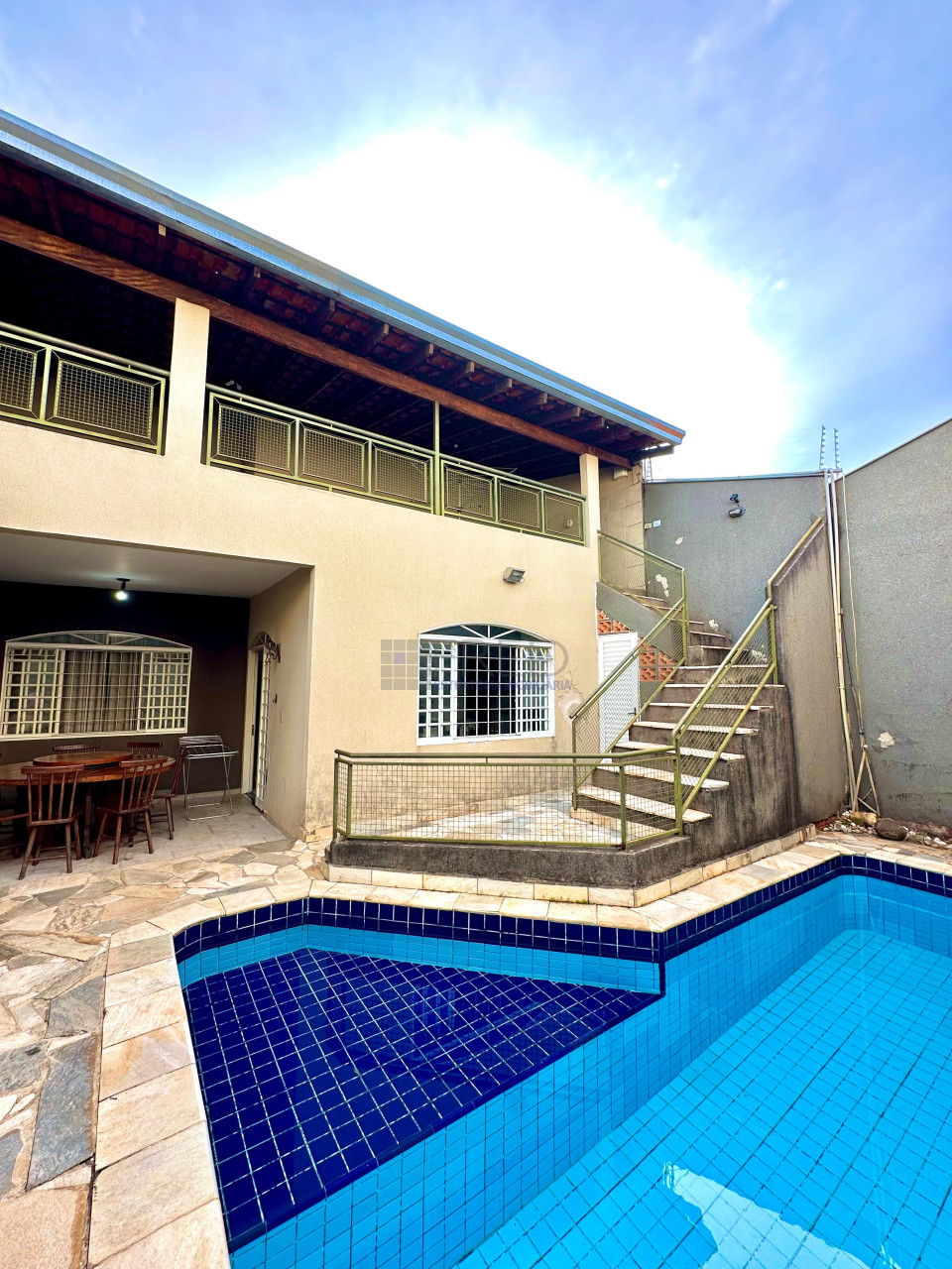 CASA À VENDA JARDIM GUARARAPES LONDRINA