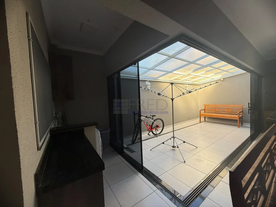 CASA DE ALTO PADRÃO