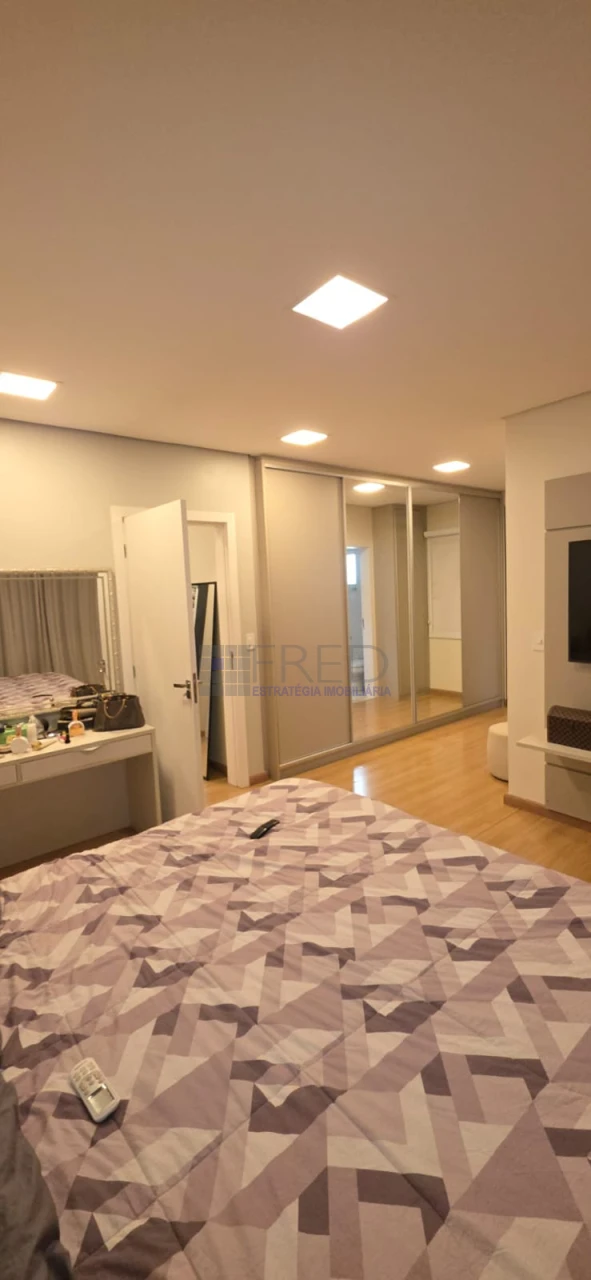 EXCELENTE CASA TÉRREA A VENDA - 3 SUÍTES - ROYAL FOREST RESIDENCE & RESORT