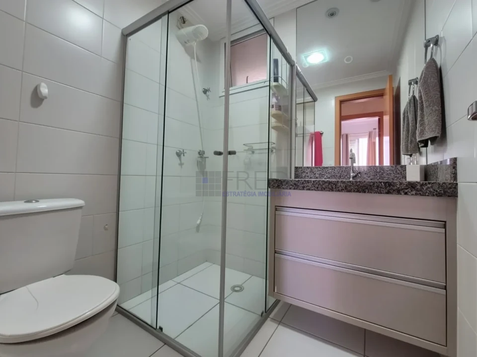 Imagens do imóveis APARTAMENTOAVENDA -ANDAR BAIXO - TORRES INGLATERRA