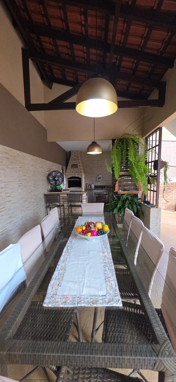 LINDA CASA TÉRREA A VENDA