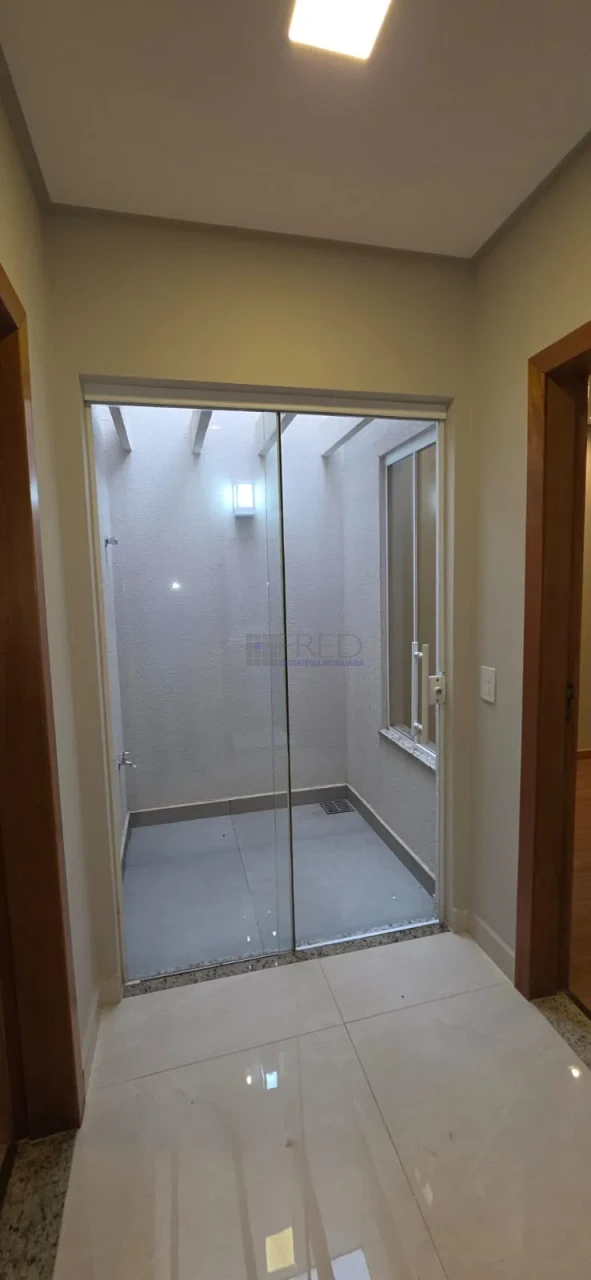 Imagens do imóveis LINDA CASA A VENDA - NOVA - HEIMTAL PARK