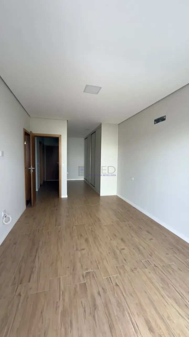 Imagens do imóveis RESIDENCIA A VENDA - CONDOMINIO MORADA DAS FLORES - ROSAS