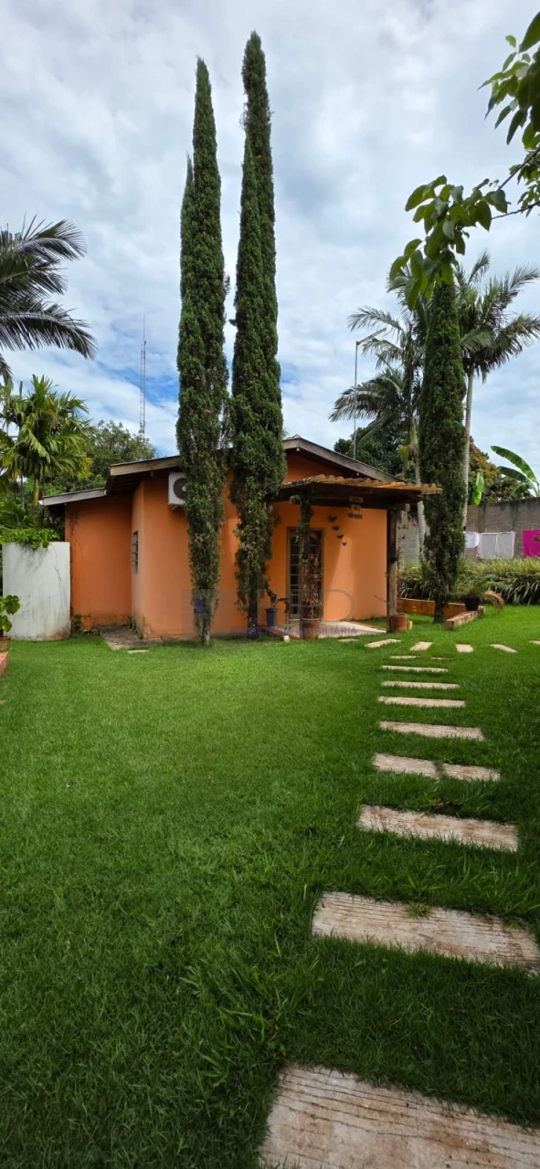 LINDA CHACARA A VENDA, PORTEIRA FECHADA - MORADIA OU LAZER EM CAMBÉ PR