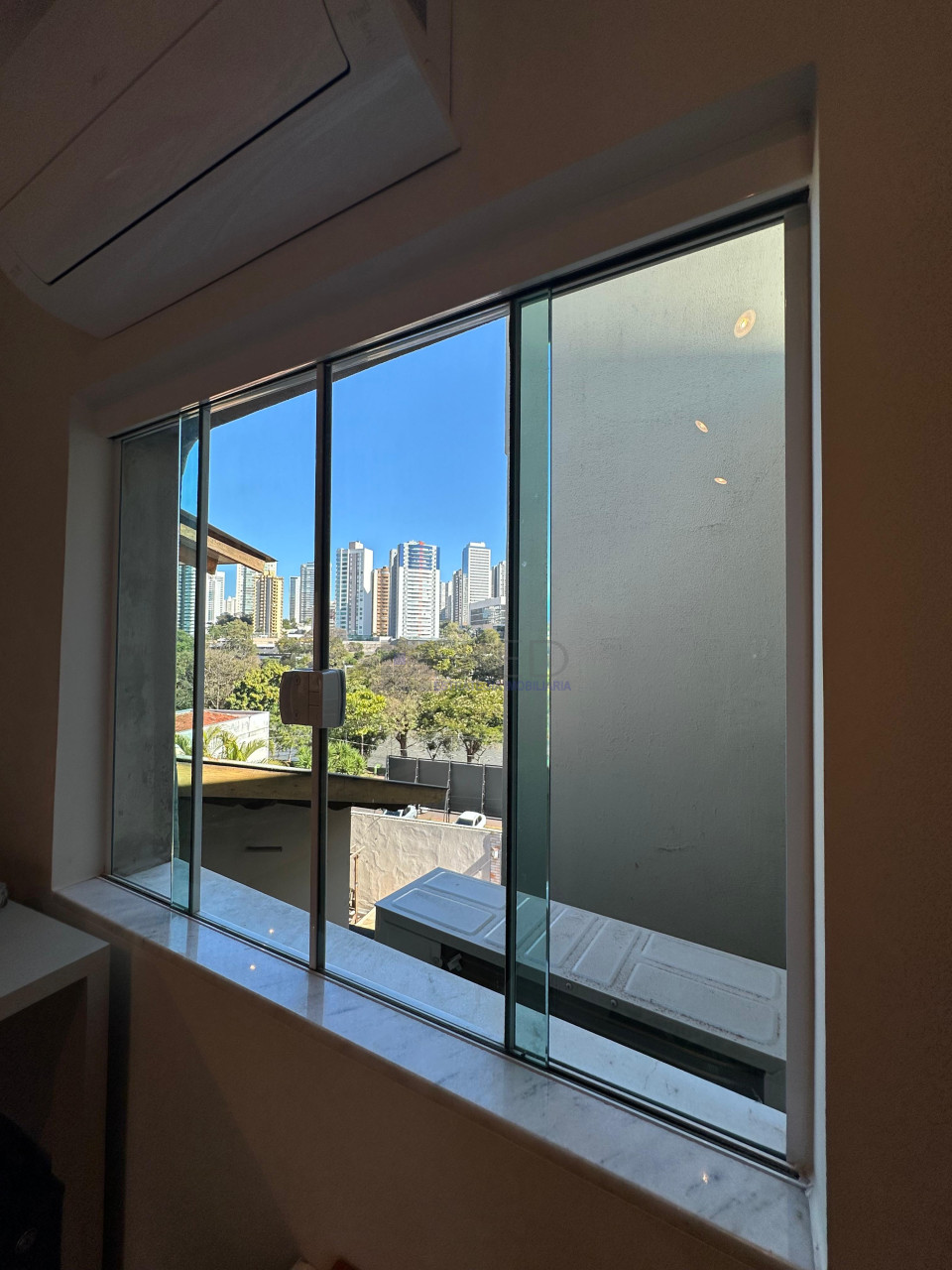 CASA A VENDA - LIMA AZEVEDO EM LONDRINA