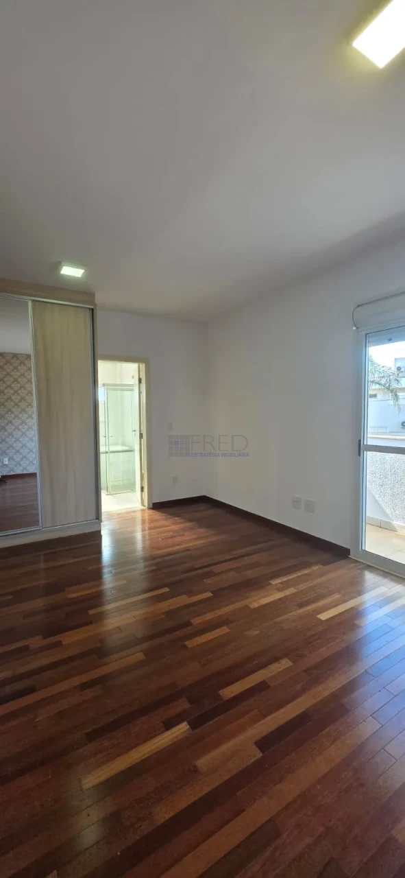 Imagens do imóveis RESIDENCIA Á VENDA - ROYAL MAISON