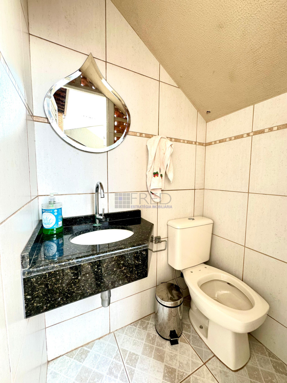 CASA À VENDA JARDIM GUARARAPES LONDRINA