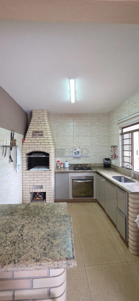 LINDA CASA TÉRREA A VENDA