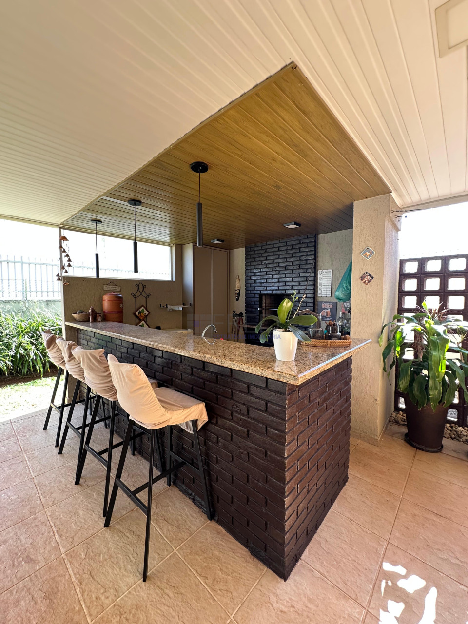CASA A VENDA - LIMA AZEVEDO EM LONDRINA