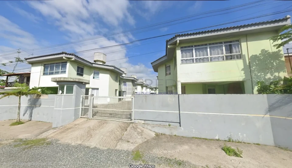 Moradia ou Férias - Condomínio Saint German - Itapoá SC