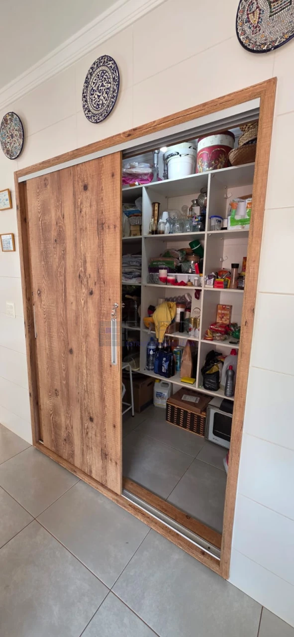 LINDA CHACARA A VENDA, PORTEIRA FECHADA - MORADIA OU LAZER EM CAMBÉ PR