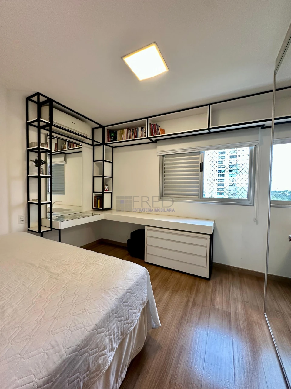 APARTAMENTO A VENDA NO EDIFÍCIO FERNANDO PESSOA
