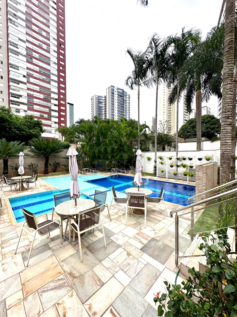 APARTAMENTO A VENDA NO EDIFÍCIO FERNANDO PESSOA