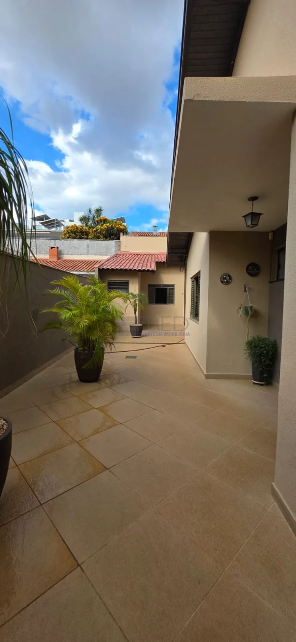 LINDA CASA TÉRREA A VENDA