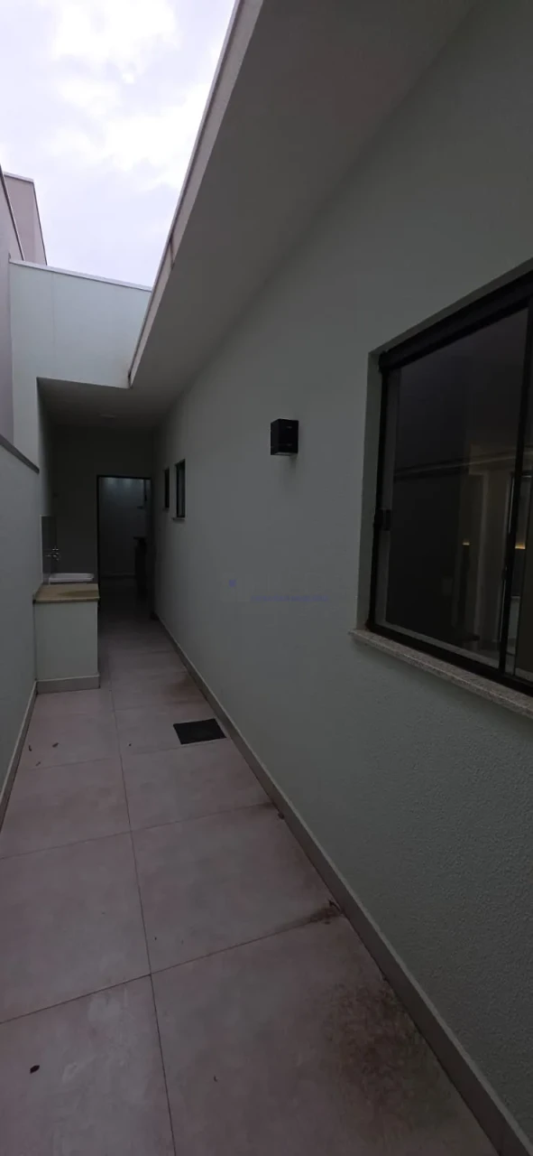 Imagens do imóveis LINDA CASA TÉRREA A VENDA - COMPLETA DE ARMARIOS - HEIMTAL PARK