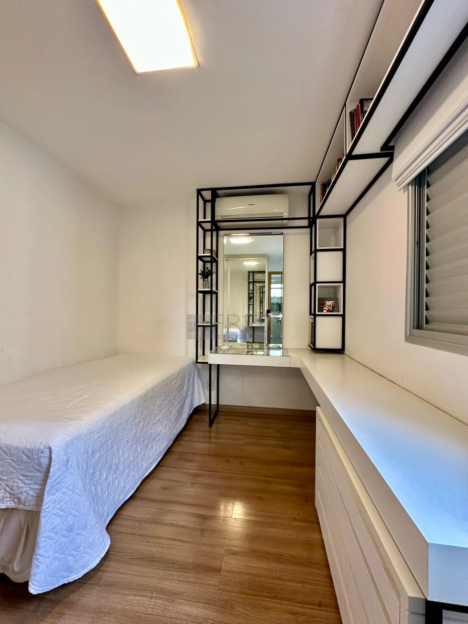 APARTAMENTO A VENDA NO EDIFÍCIO FERNANDO PESSOA